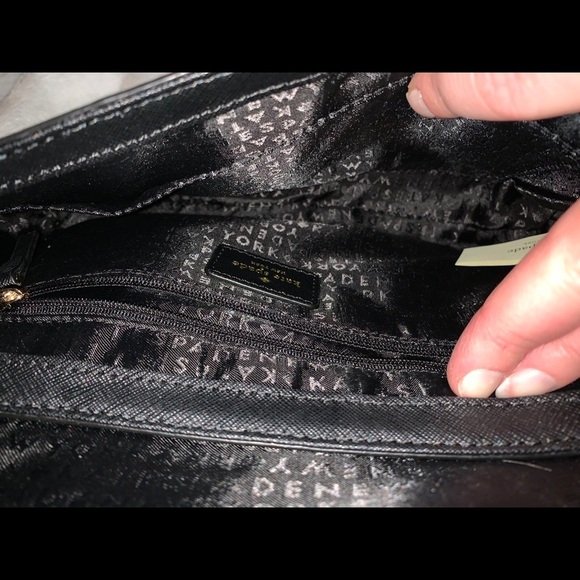Kate Spade Classy Black Bag w/gold hardware - Picture 5 of 13